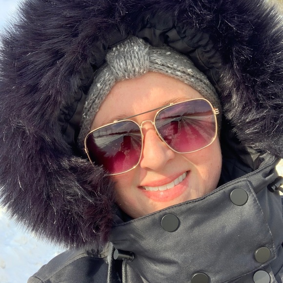 Meet your Posher, Meg - Picture 1 of 1